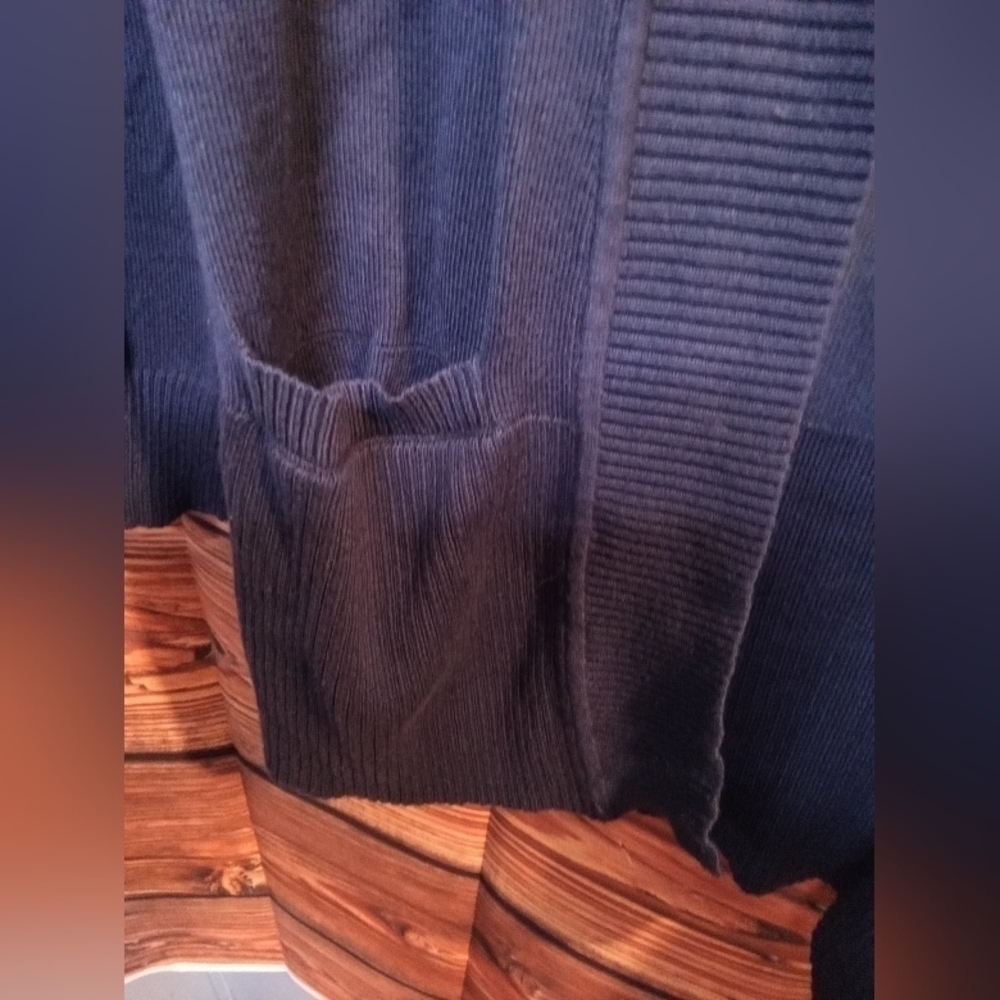 Faded Glory Small Cardigan - Picture 6 of 6